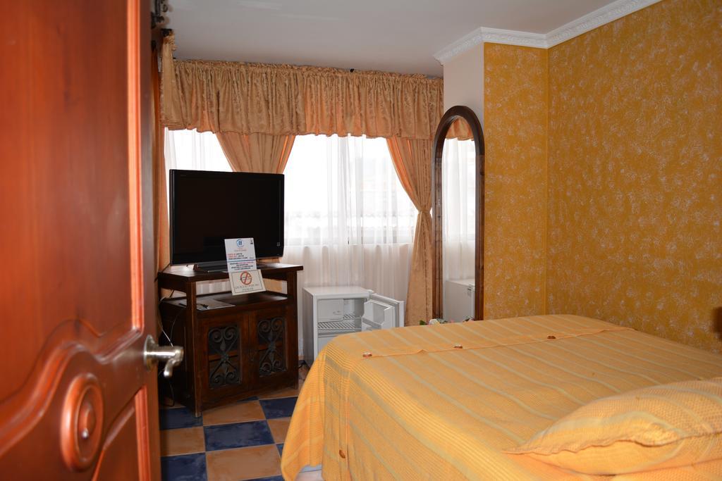 Hotel Casa Colonial Santa Rosa De Cabal Kamer foto