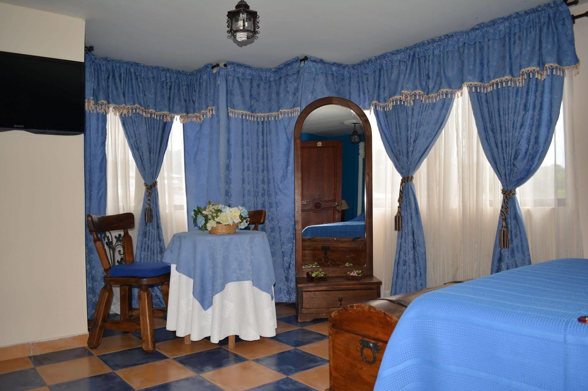 Hotel Casa Colonial Santa Rosa De Cabal Buitenkant foto